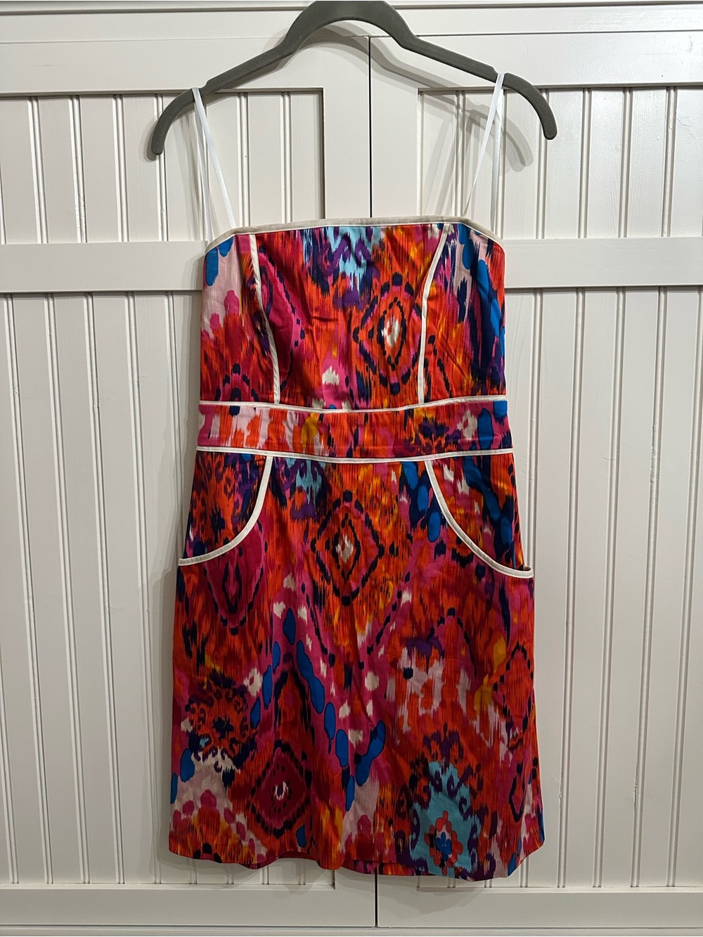 B. Smart Strapless Multicolor Ikat Mini Dress with White Trim